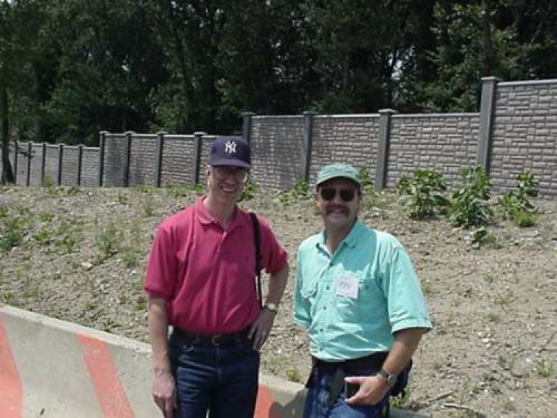TRB Summer 2000 NYC MVC-258S.JPG